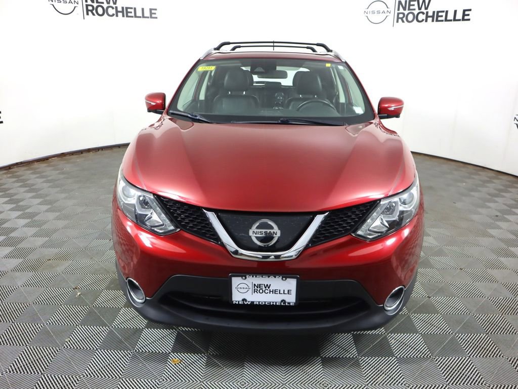 Used 2019 Nissan Rogue Sport SL image 2