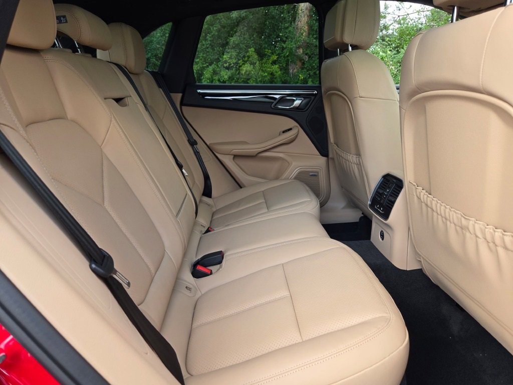 New 2026 Porsche Macan image 36