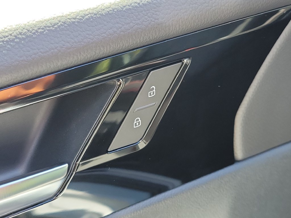 New 2027 Volkswagen Jetta GLI Autobahn FWD image 13