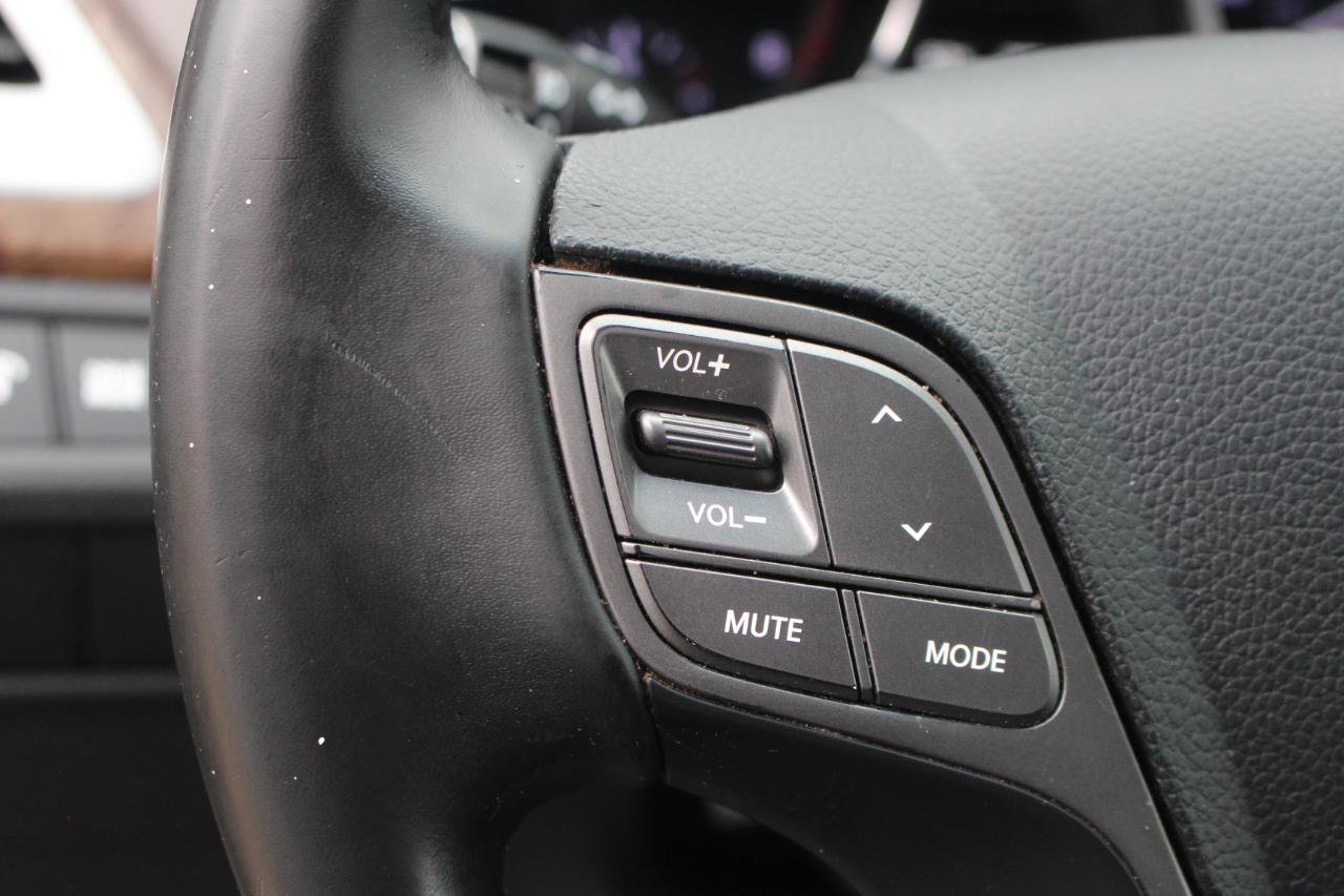 Used 2017 Hyundai Santa Fe SE w/ SE Premium Package 02 FWD image 17