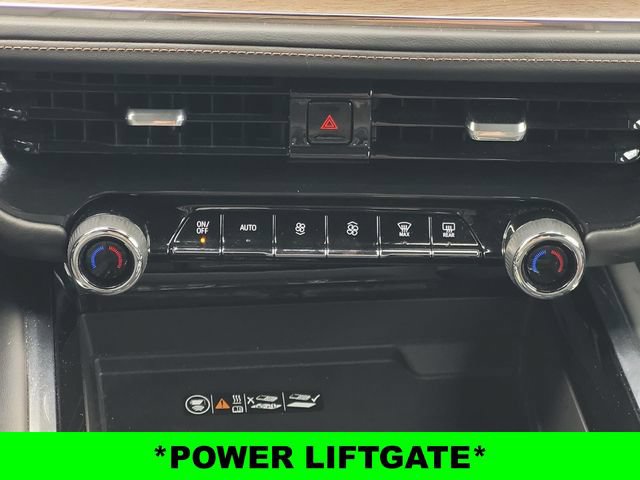 Used 2025 Chevrolet Tahoe High Country w/ Sun And Tow Package AWD/4WD image 16
