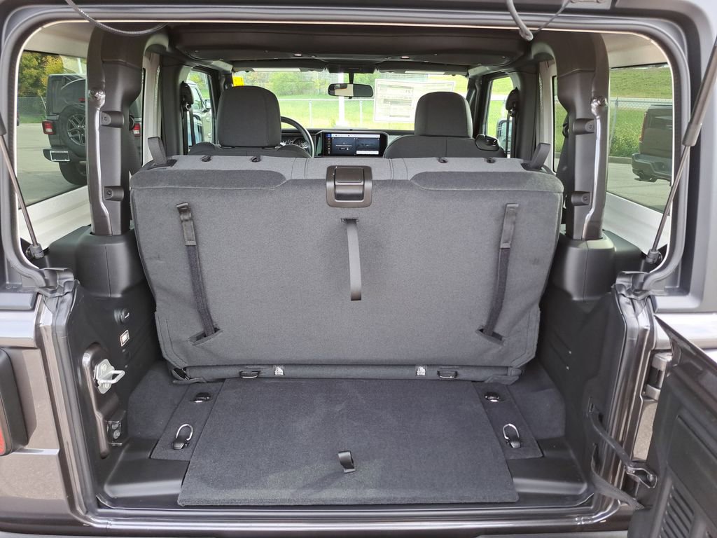 New 2026 Jeep Wrangler Sport AWD/4WD image 10