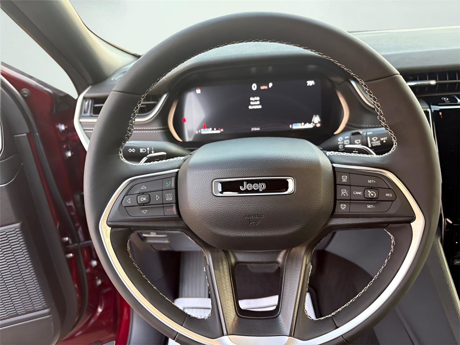 New 2025 Jeep Grand Cherokee L Altitude image 12