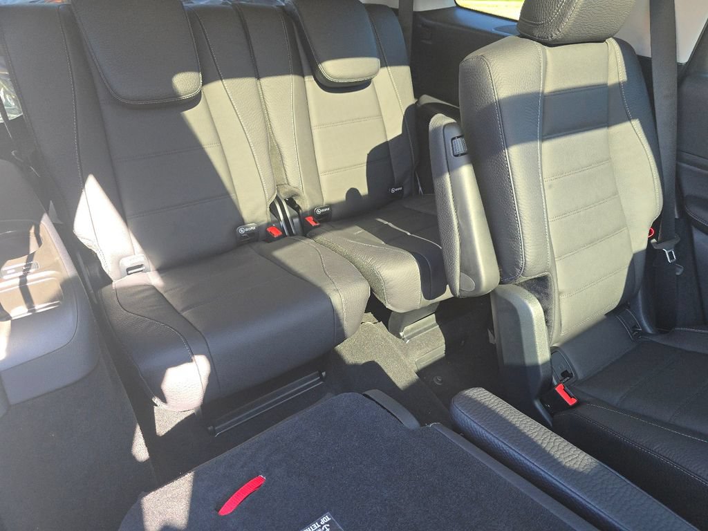 New 2026 Mercedes-Benz GLS 450 4MATIC image 21