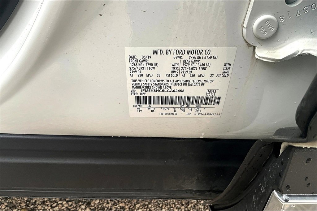 Used 2020 Ford Explorer Platinum w/ Premium Technology Package image 19