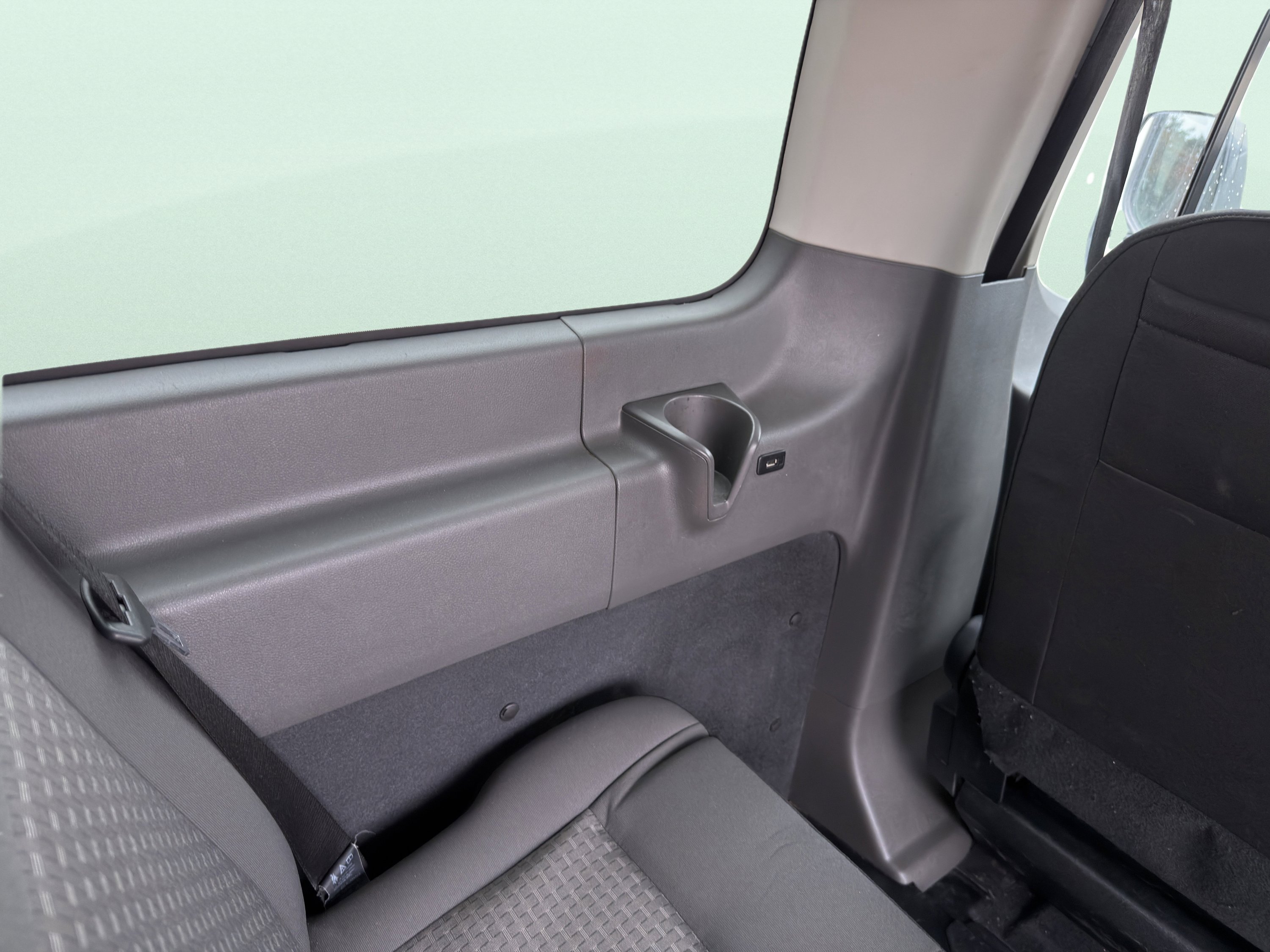 Used 2023 Ford Transit 350 XLT image 32