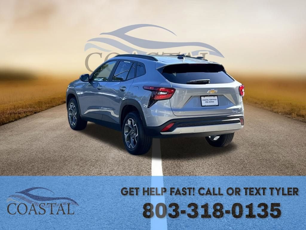 Used 2025 Chevrolet Trax LT image 15