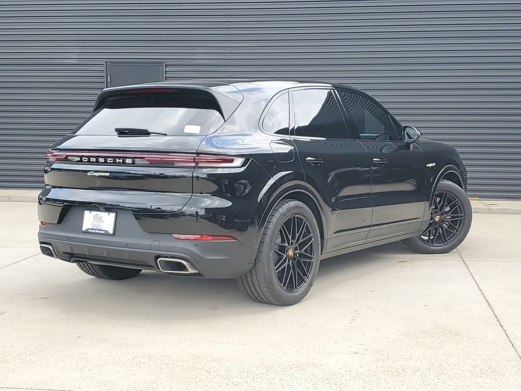 Certified 2025 Porsche Cayenne E-Hybrid image 7