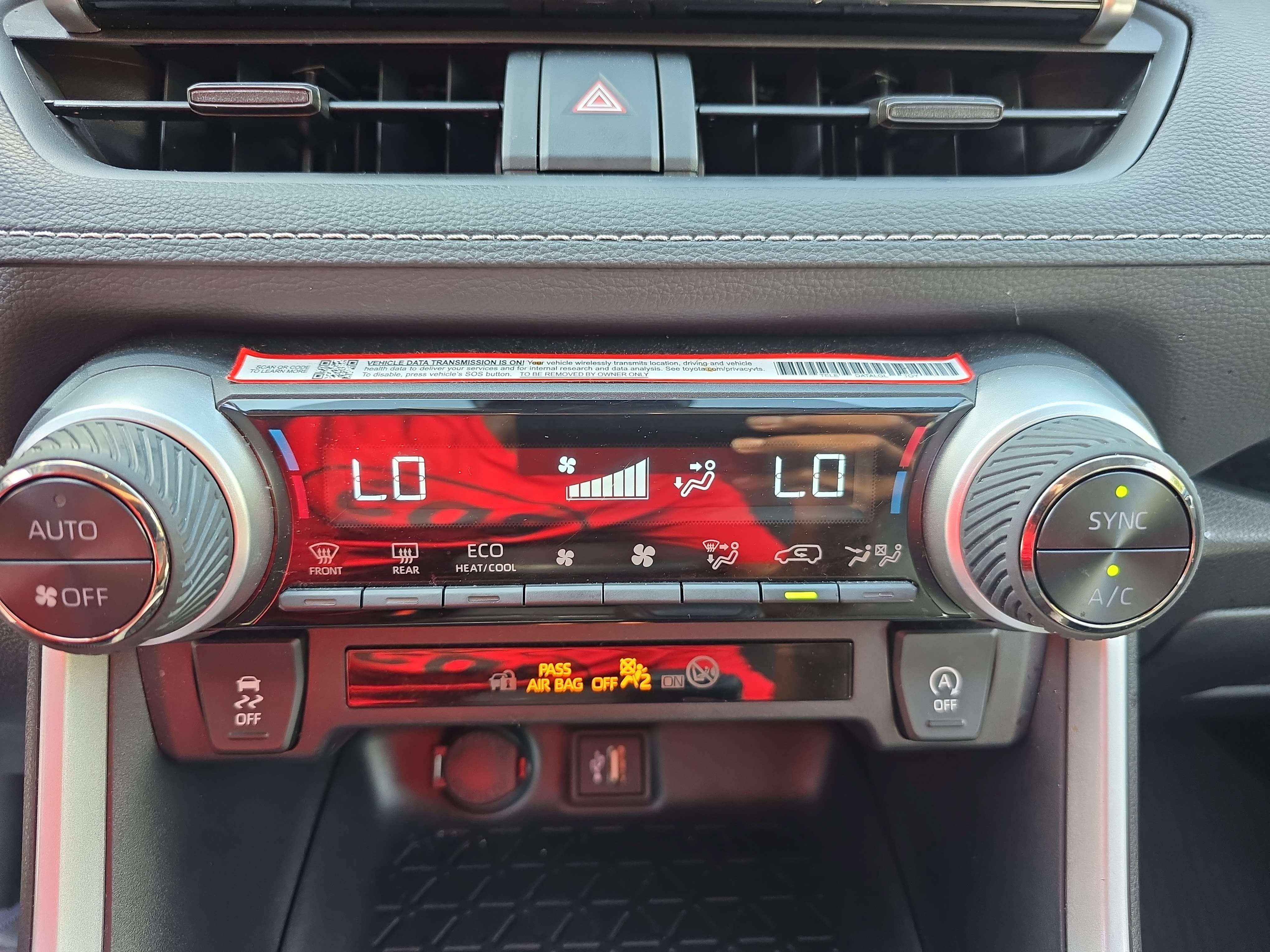 Used 2025 Toyota RAV4 XLE AWD/4WD image 20