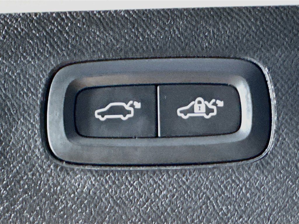 Used 2022 Volvo XC90 T8 Inscription AWD/4WD image 33
