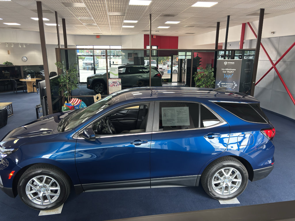 Used 2022 Chevrolet Equinox LT FWD image 4