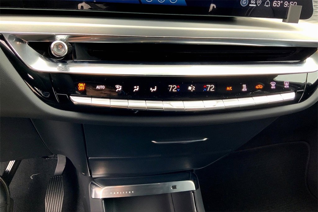 Used 2025 Cadillac Lyriq Sport image 28