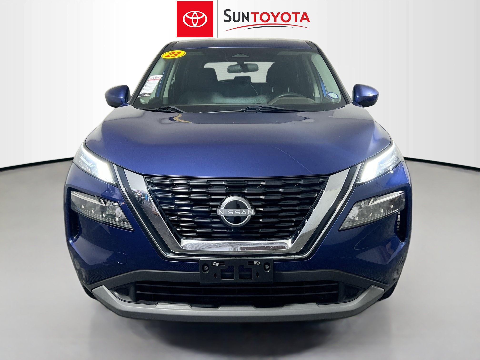 Used 2023 Nissan Rogue SV AWD/4WD image 10