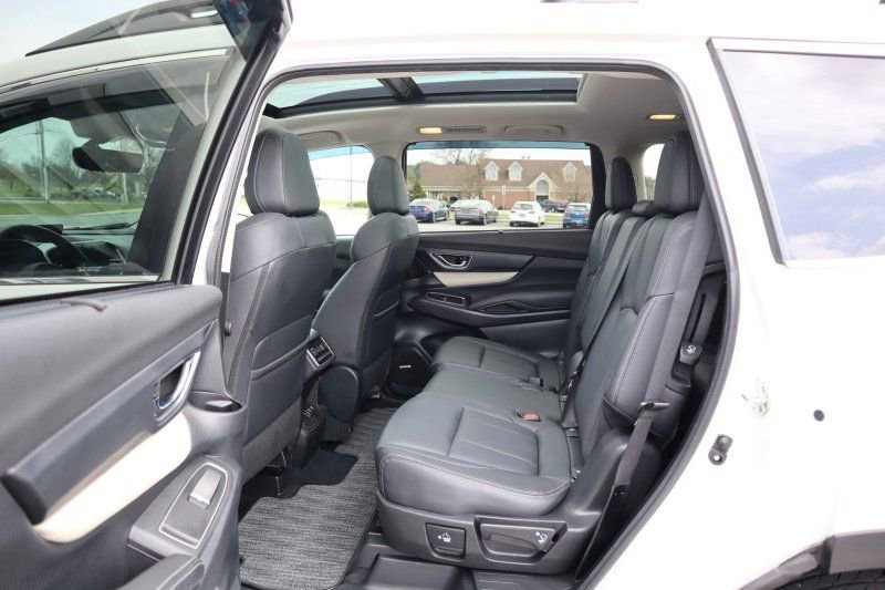 Used 2021 Subaru Ascent Limited w/ Technology Package image 16