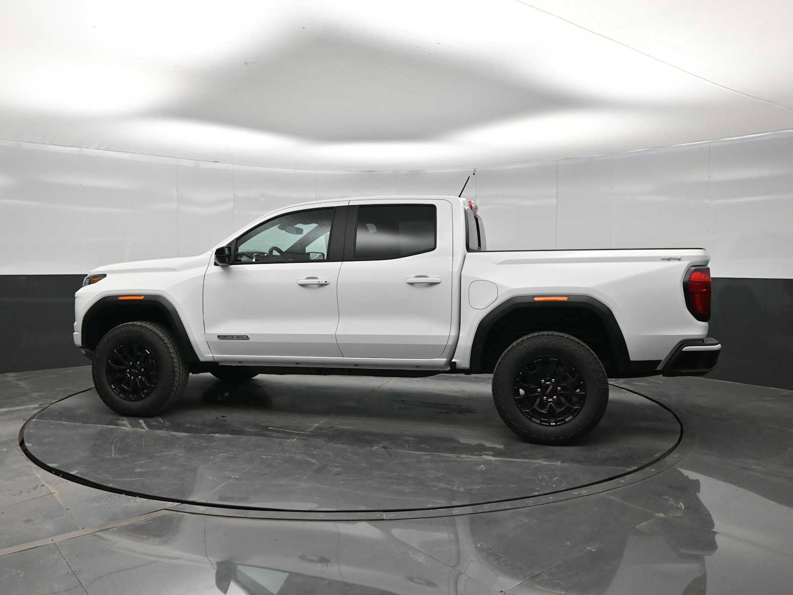 New 2026 GMC Canyon Elevation AWD/4WD image 5