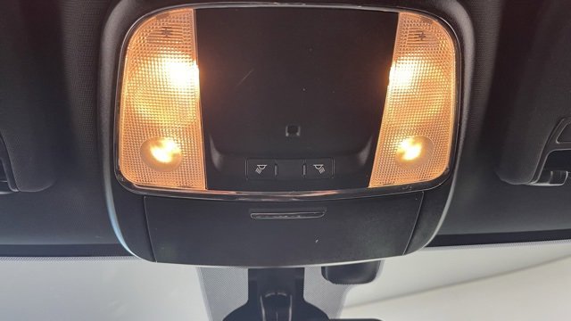 Used 2021 Jeep Grand Cherokee Laredo image 41