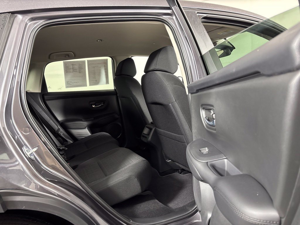 Used 2027 Honda HR-V LX image 9
