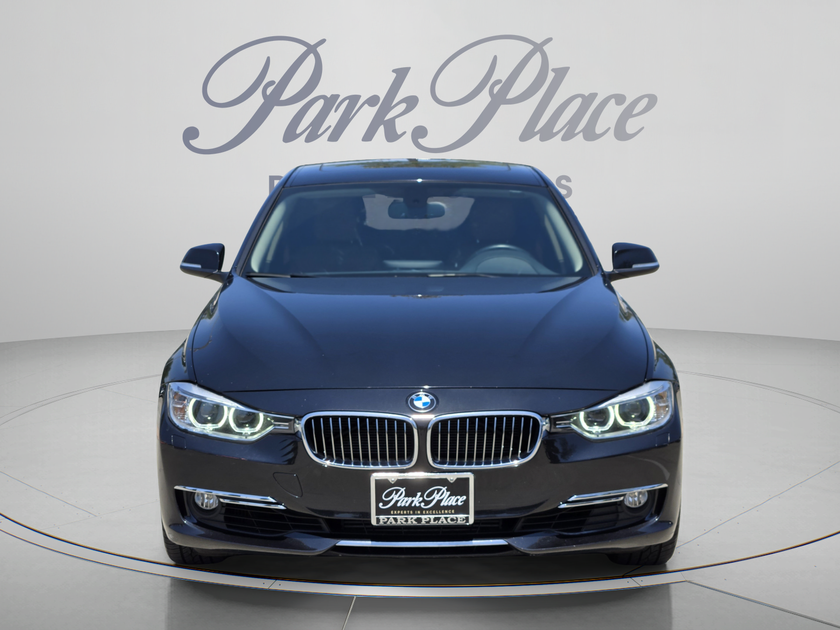 Used 2013 BMW 335i xDrive Sedan AWD/4WD image 8