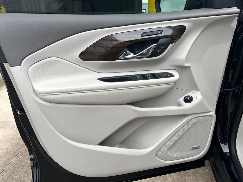 Used 2020 GMC Terrain Denali w/ Denali Premium Package image 12