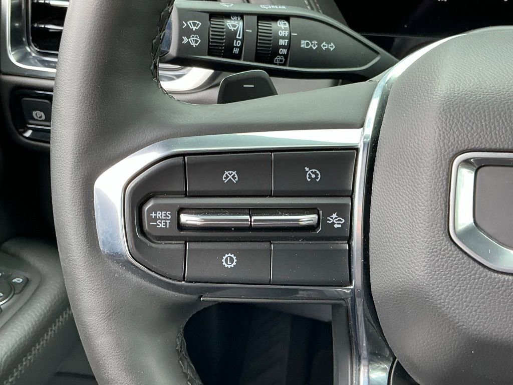 Used 2025 GMC Yukon Denali image 35