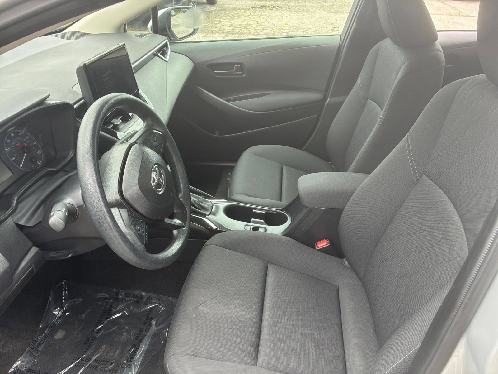 Used 2025 Toyota Corolla LE FWD image 22