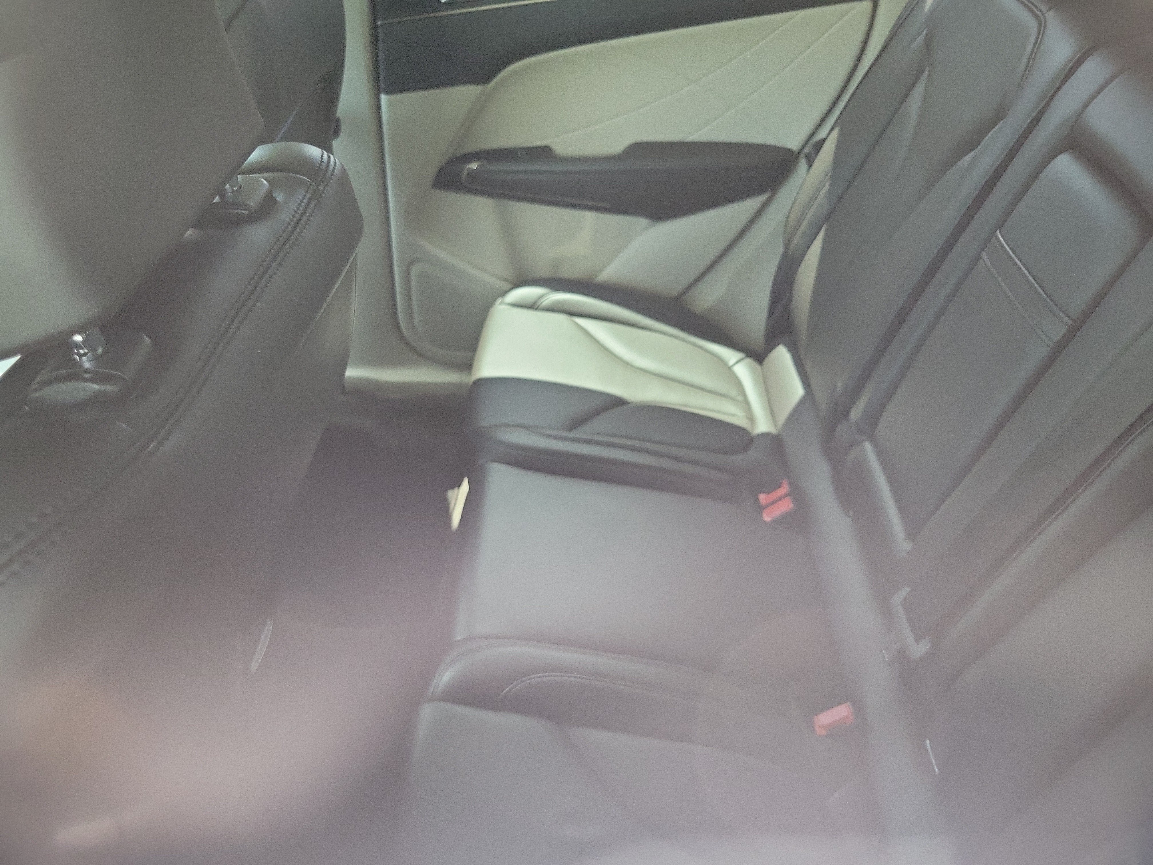 Used 2019 Lincoln MKC Select w/ Select Plus Package FWD image 10