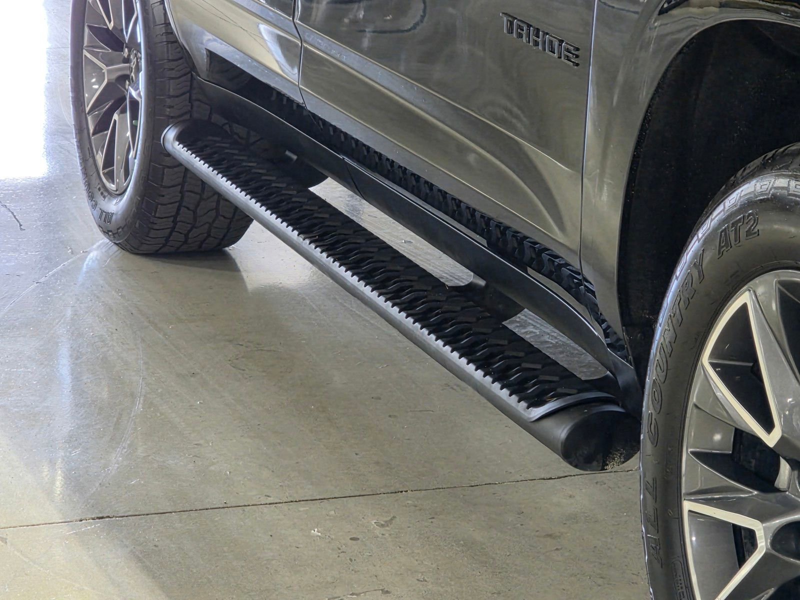 Used 2023 Chevrolet Tahoe Z71 AWD/4WD image 11