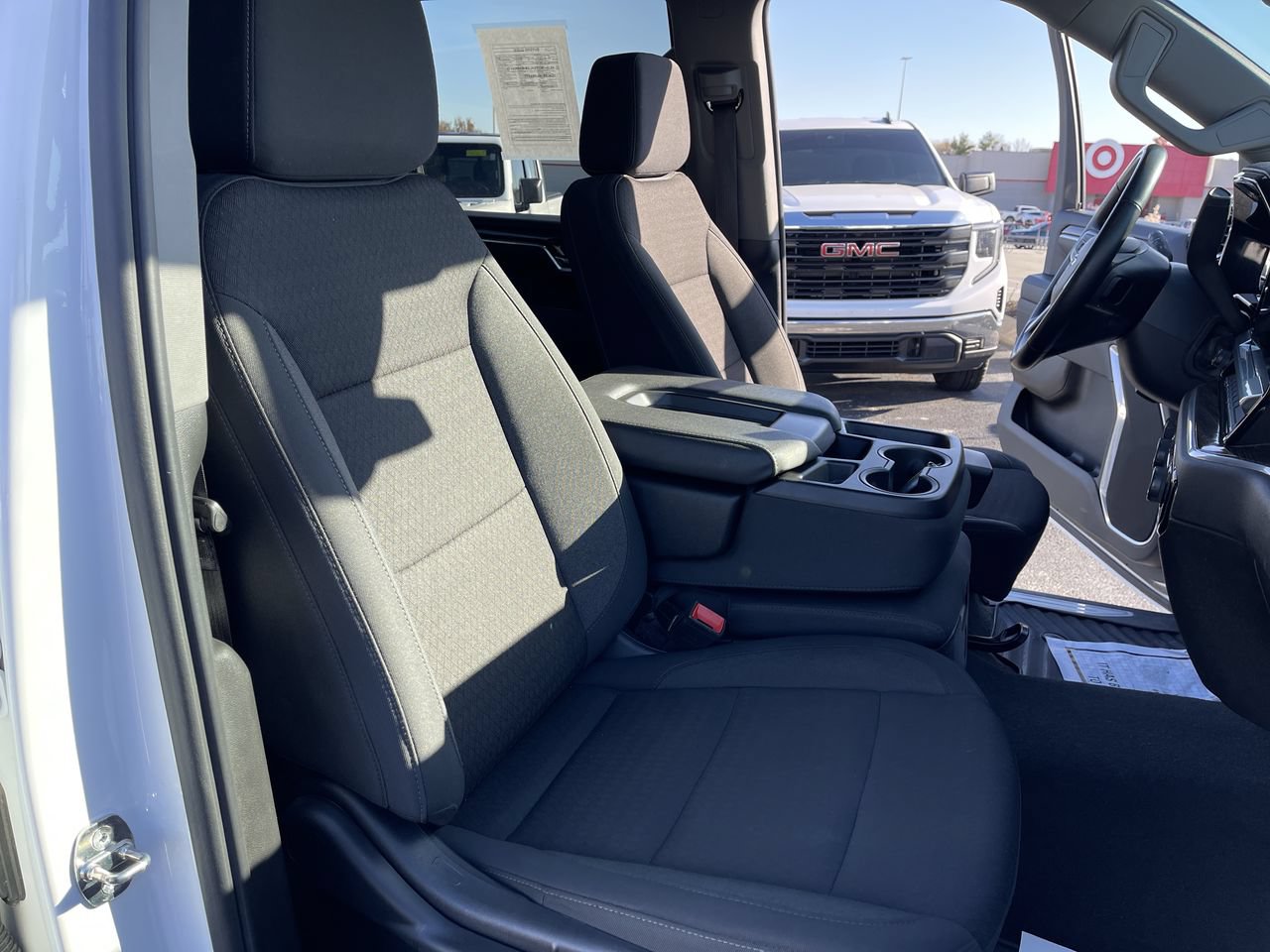 Used 2024 Chevrolet Silverado 2500 LT AWD/4WD image 27