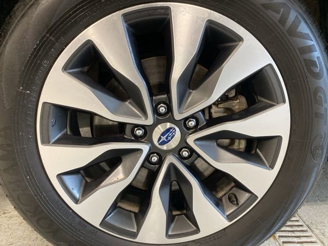 Certified 2025 Subaru Outback Limited image 5