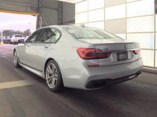 Used 2017 BMW 740i xDrive image 8