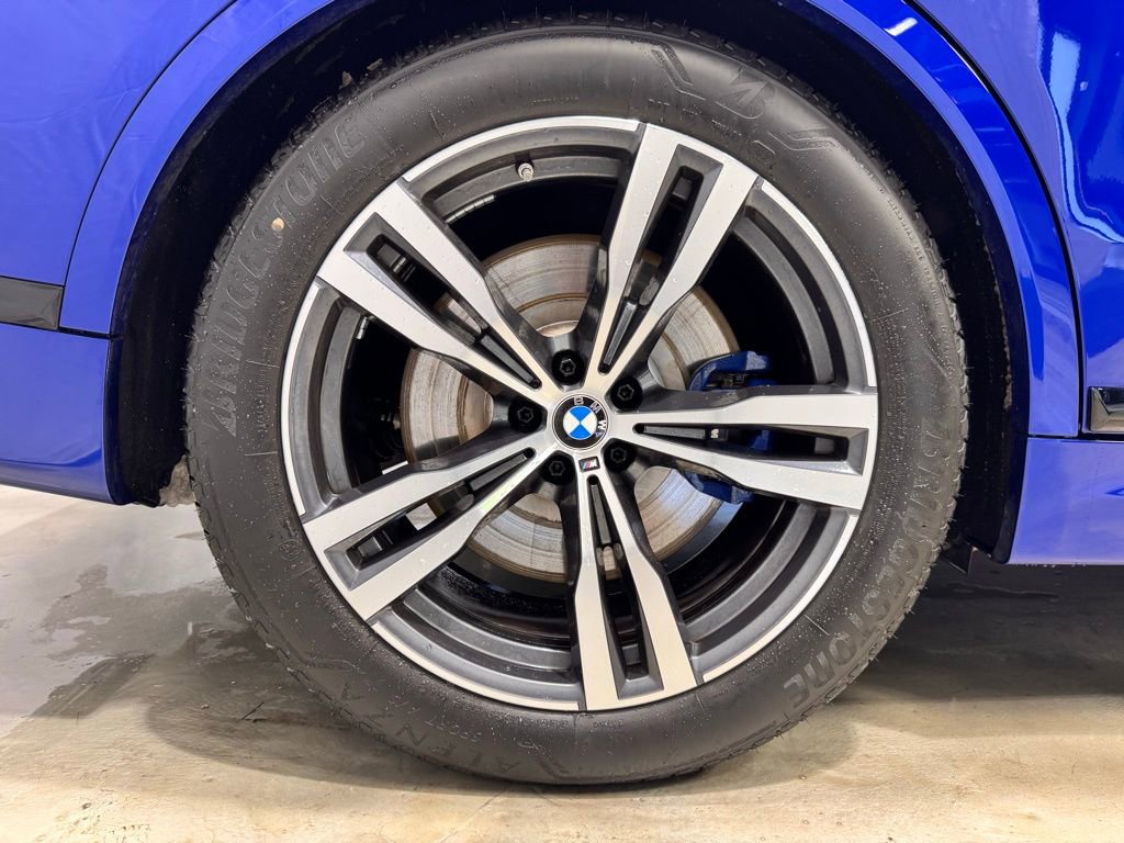 Used 2024 BMW X7 M60i image 12