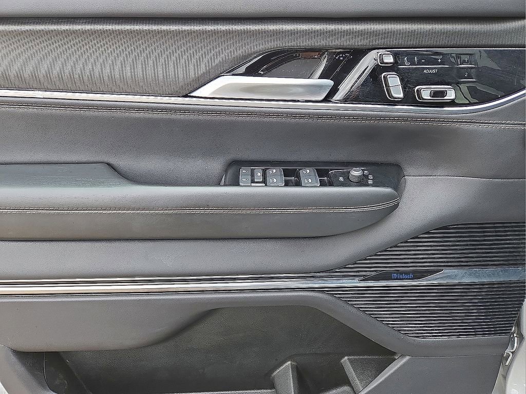 Used 2024 Jeep Grand Wagoneer Series II w/ Quick Order Packagew 28T image 21