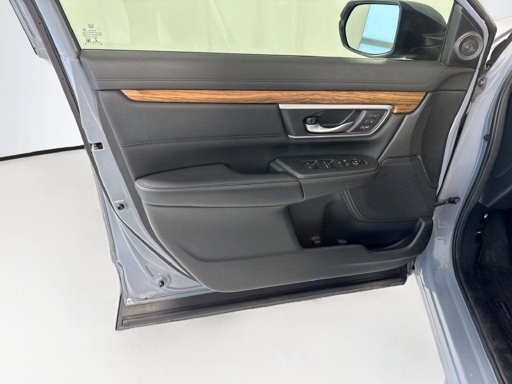 Used 2020 Honda CR-V Touring image 24