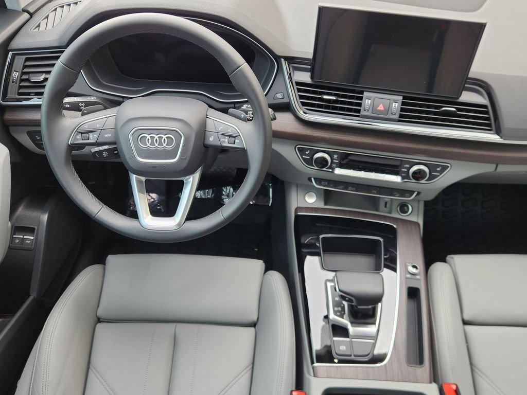 Used 2025 Audi Q5 e Premium image 27