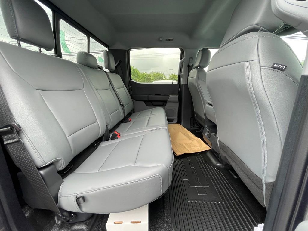 New 2024 Ford F350 XL w/ XL Chrome Package image 19