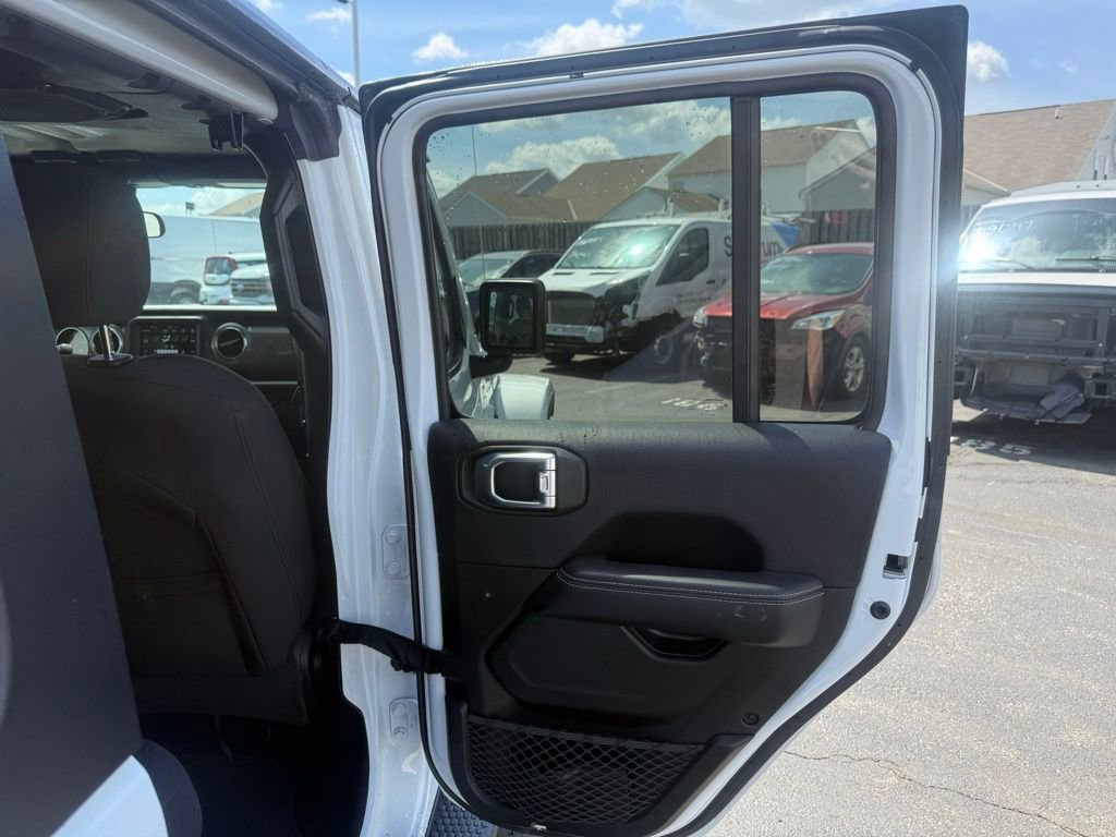 Used 2021 Jeep Wrangler Unlimited Sahara AWD/4WD image 54