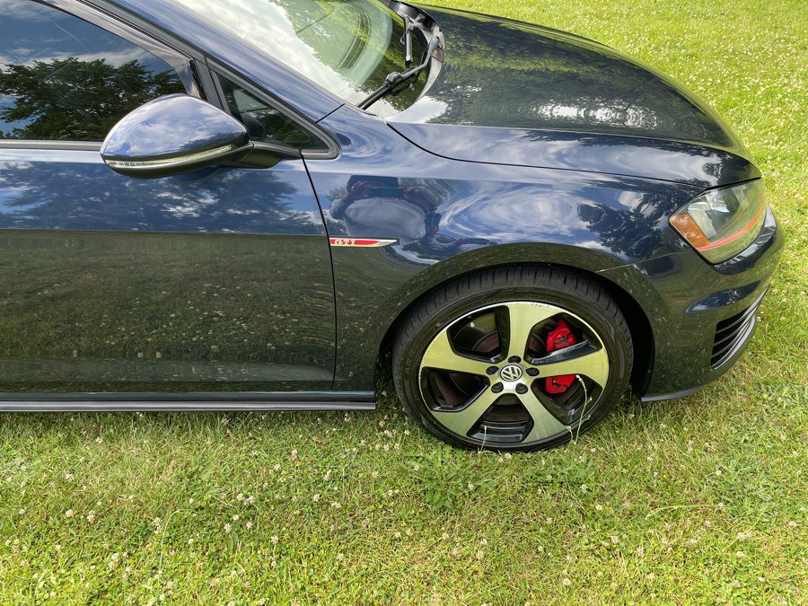 Used 2016 Volkswagen GTI SE FWD image 36