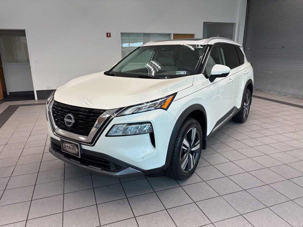 Used 2023 Nissan Rogue SL w/ SL Premium Package AWD/4WD image 2