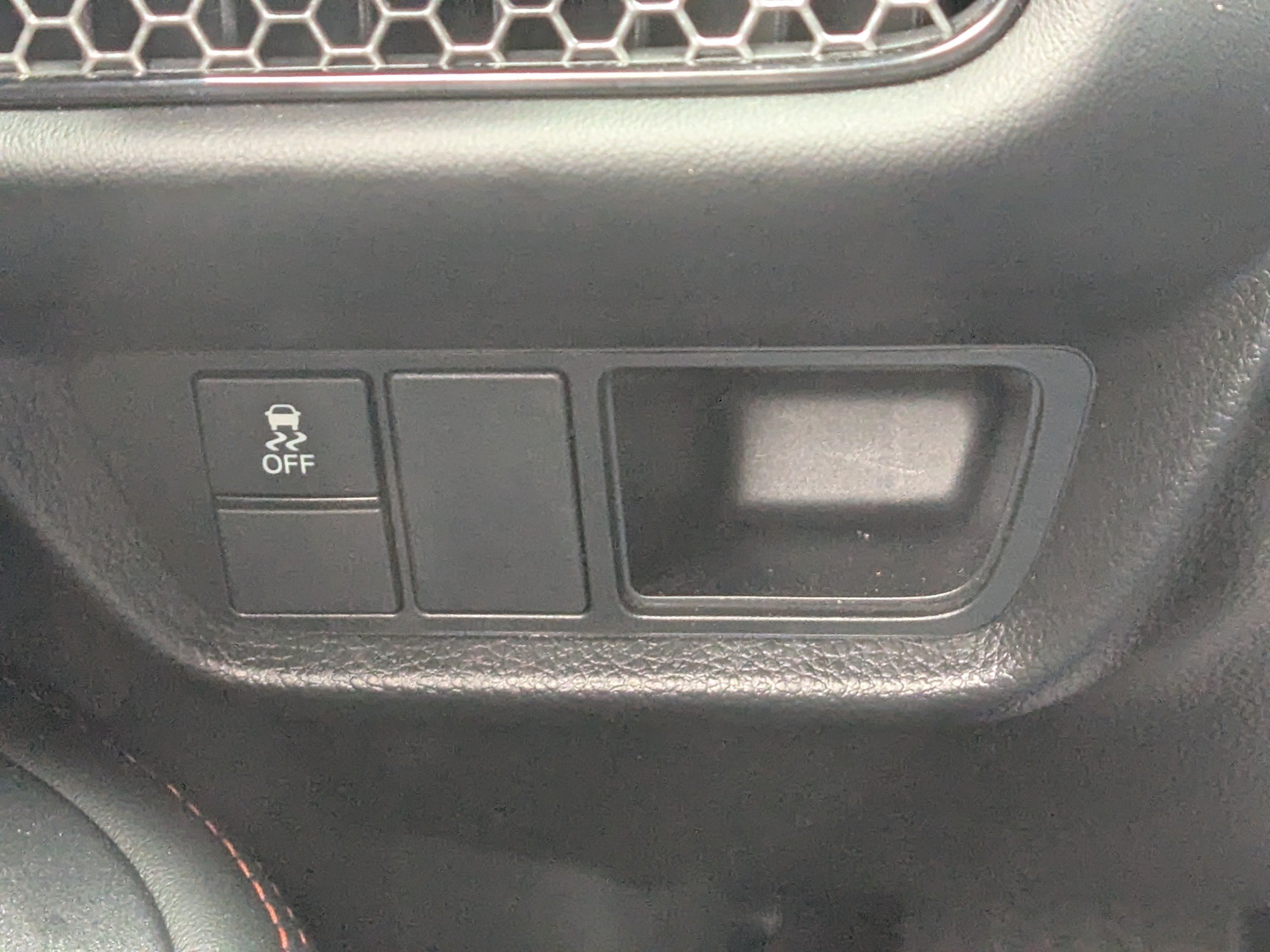 Used 2025 Honda HR-V Sport image 28