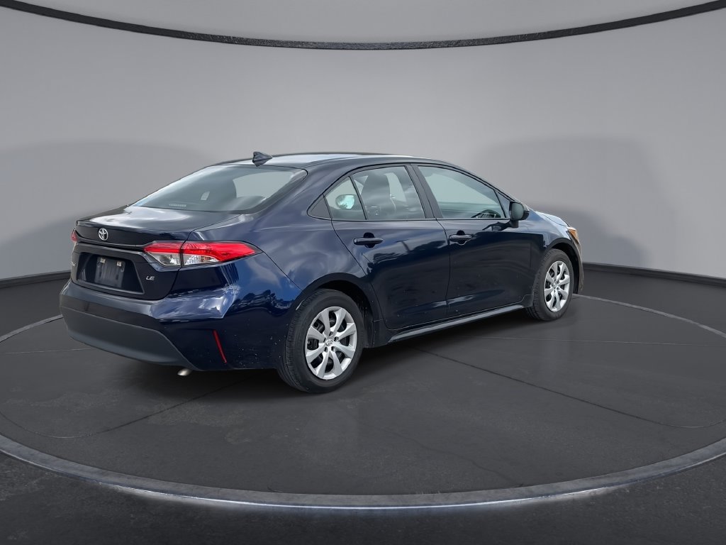 Used 2025 Toyota Corolla LE FWD image 8