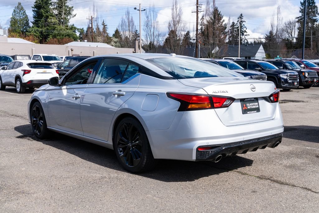 Used 2023 Nissan Altima 2.5 SR image 4