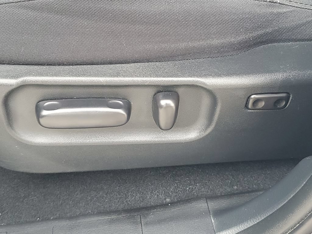 Certified 2020 Toyota Tacoma TRD Sport AWD/4WD image 16