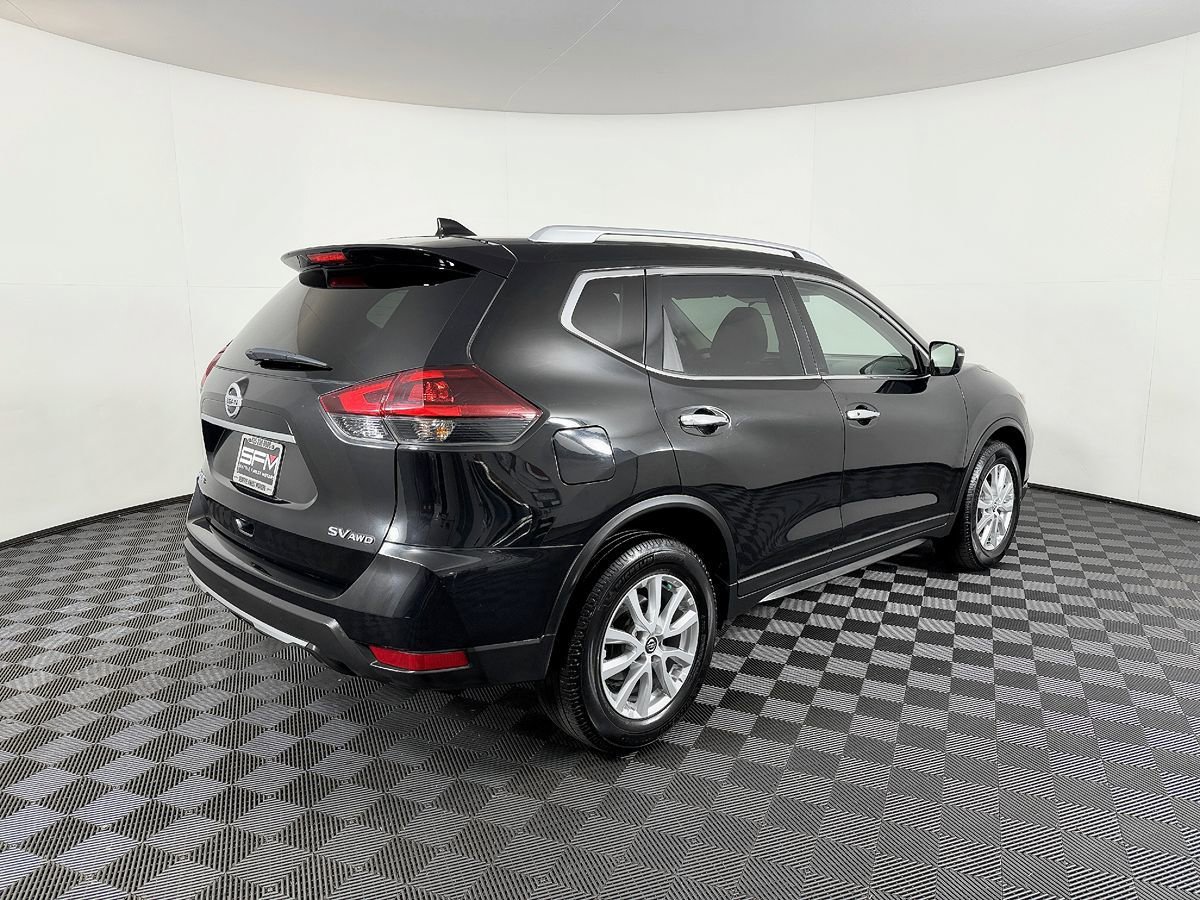 Used 2018 Nissan Rogue SV image 8