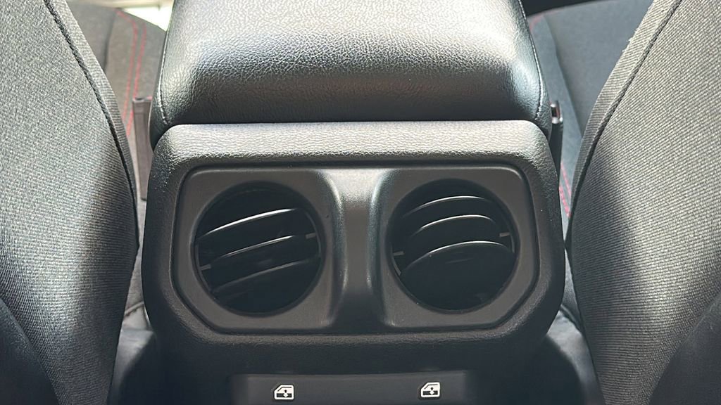 Used 2024 Jeep Wrangler Rubicon image 23