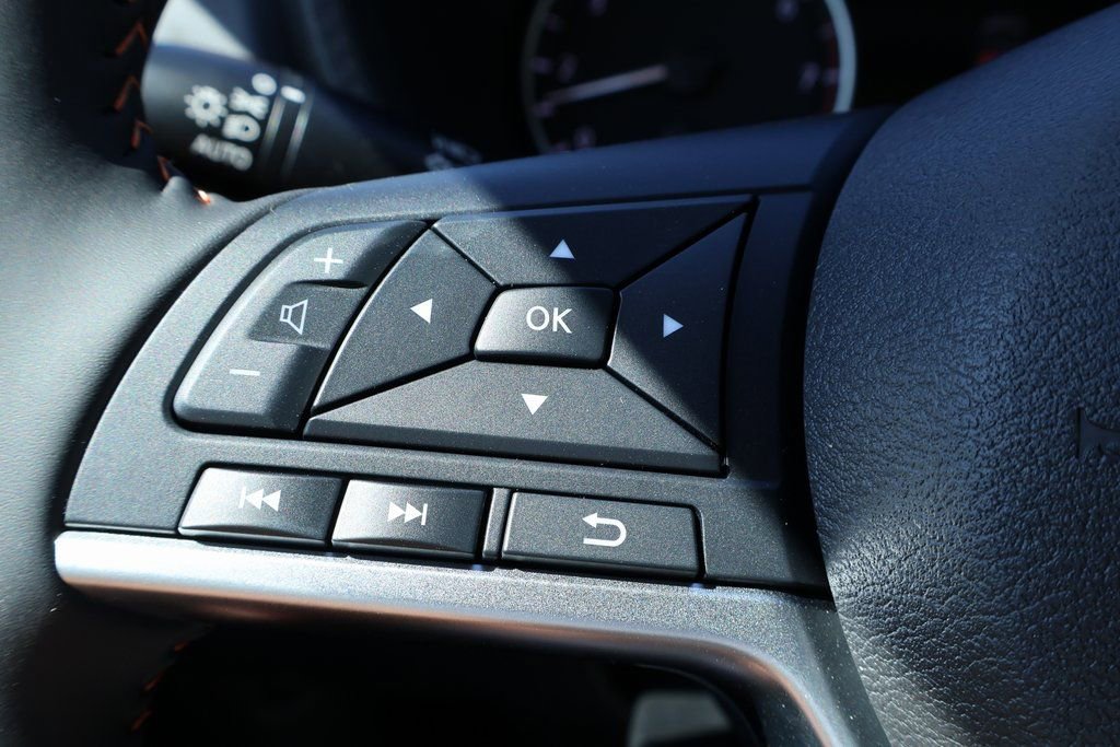 New 2025 Nissan Sentra SR image 10