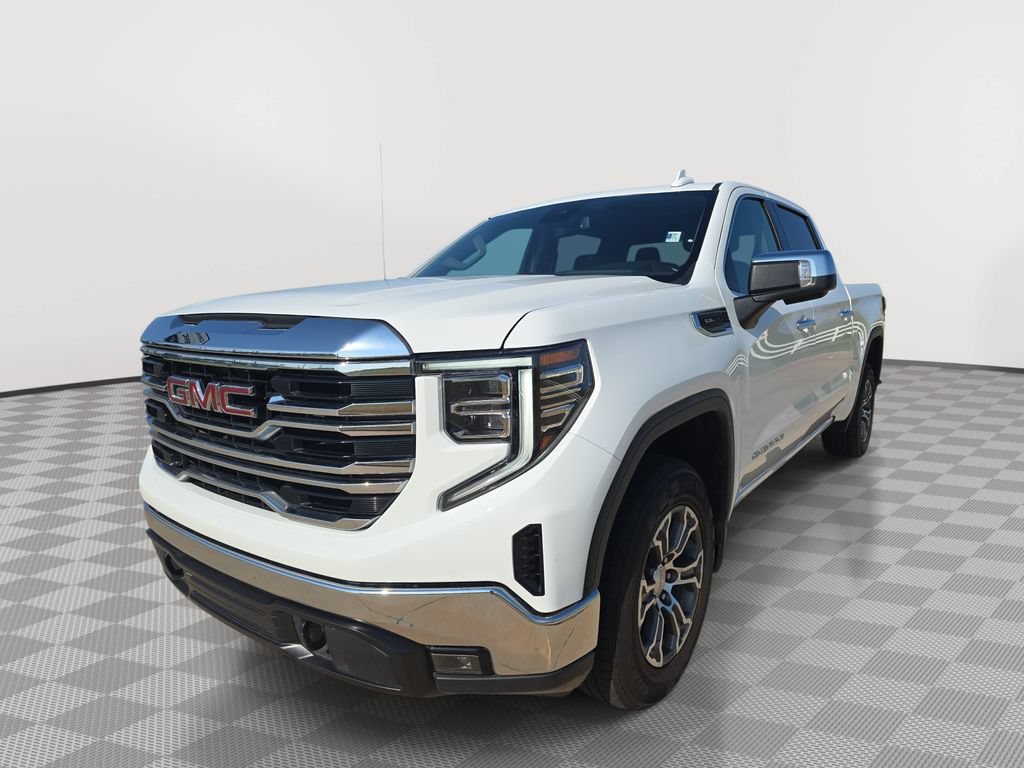 Used 2025 GMC Sierra 1500 SLT RWD image 3