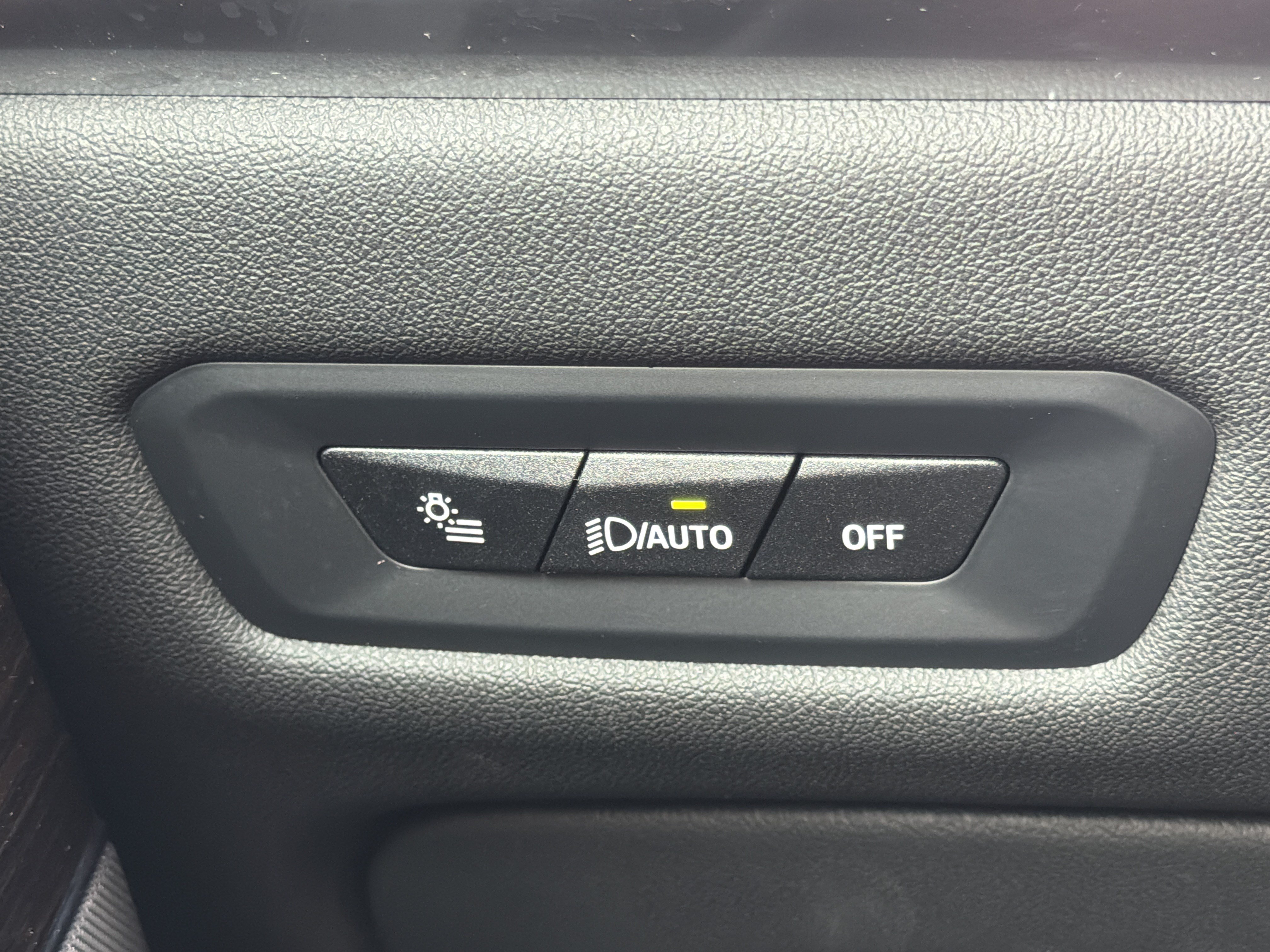 Certified 2026 BMW X6 xDrive40i AWD/4WD image 14