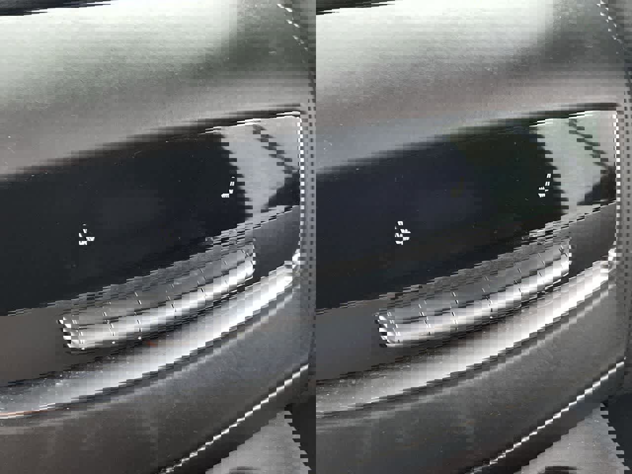 Used 2023 Cadillac Escalade V w/ LPO, ONYX Package image 24