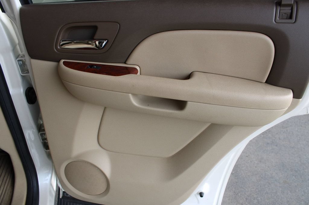 Used 2013 Chevrolet Tahoe LTZ AWD/4WD image 14