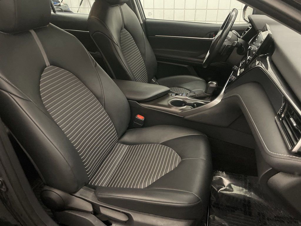 Used 2022 Toyota Camry SE w/ Convenience Package image 21